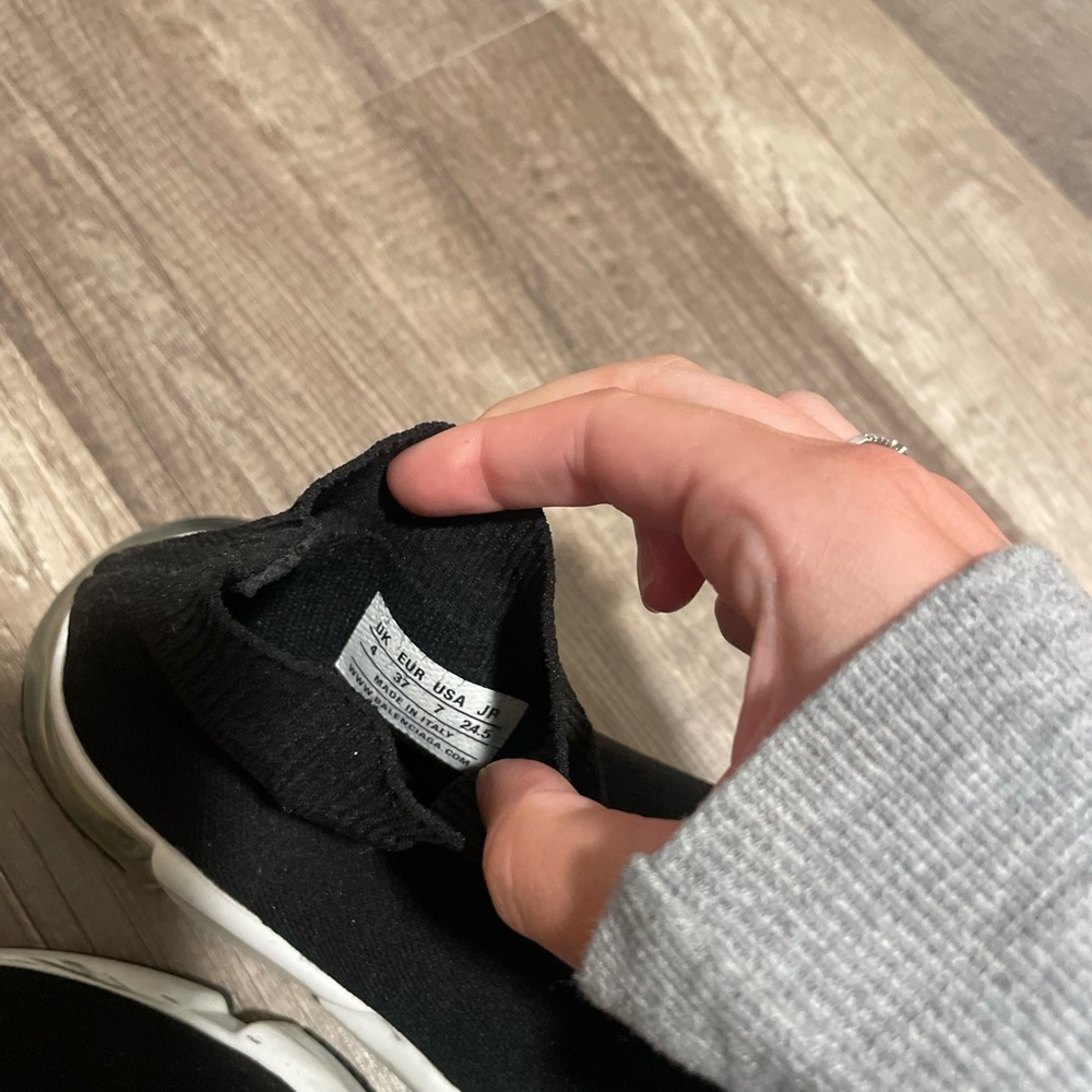 Balenciaga Black Knit Sneakers with White Sole - Picture 7 of 7
